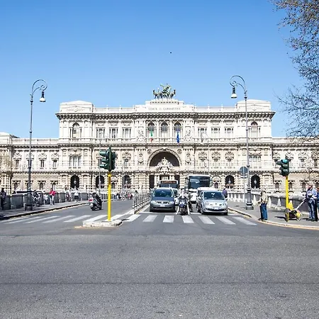 Sunny Navona Square Rzym